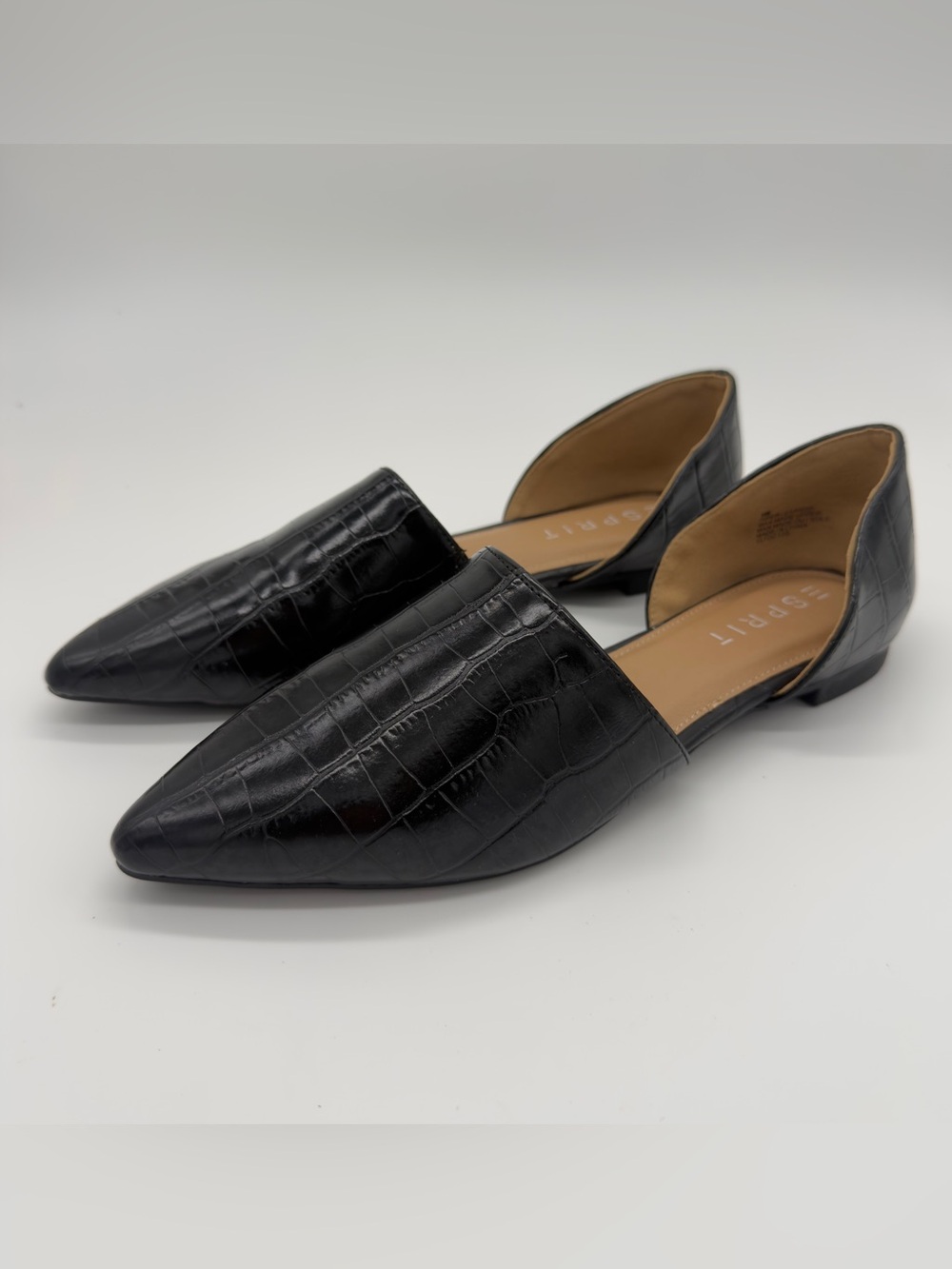 Esprit Black Croc-Embossed Pointed D'Orsay Flats